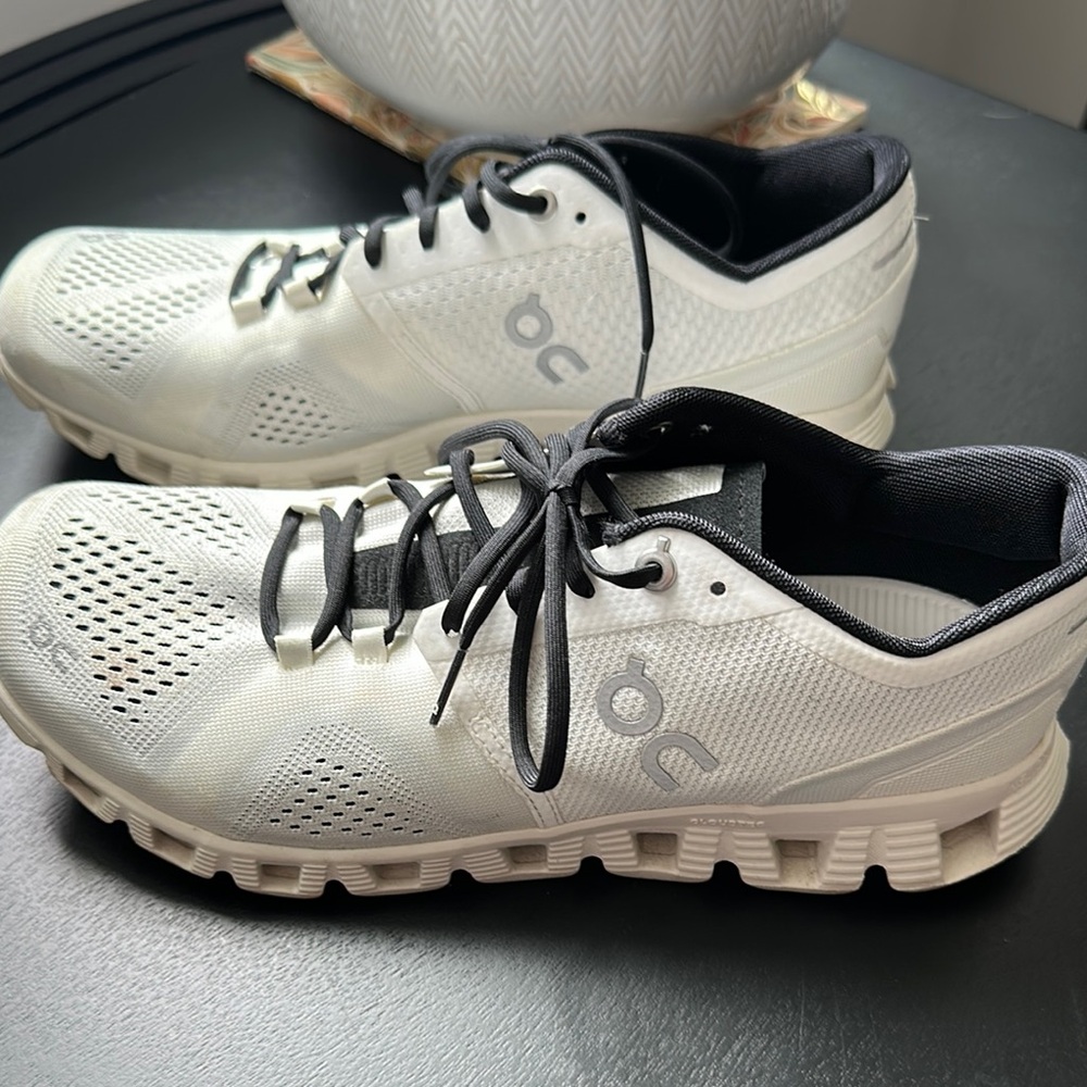 On Cloud Running White and Black Sneakers - Women’s Size 9